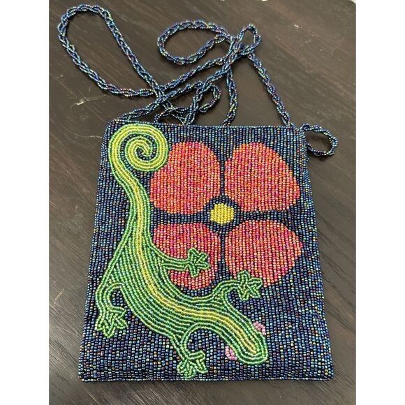 Iguana‎ Beaded Bag 5.75"x6.5" Blue, Multicolors. - Picture 2 of 6